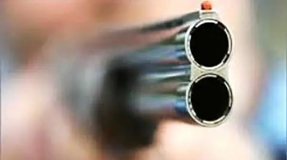 بازداشت 30 مرد مسلح در آبادان / در مراسم فاتحه خوانی تیراندازی کرده بودند