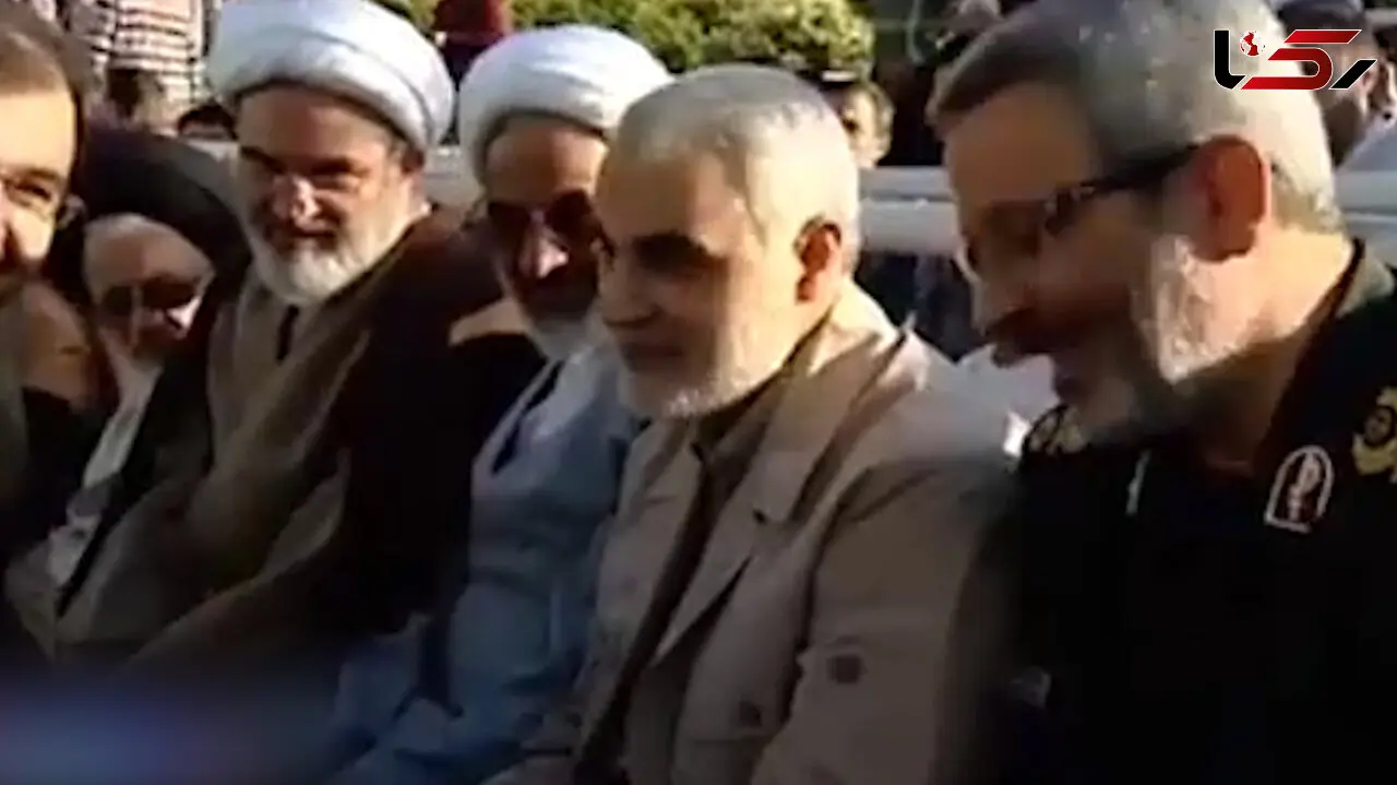 فیلمی از آخرین نماز عید فطر شهید سردار سلیمانی