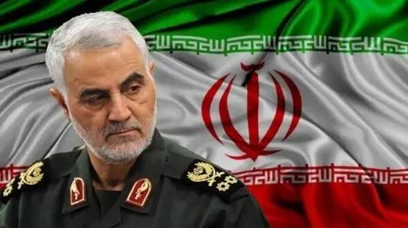 تصویر دیده نشده از سردار سلیمانی در اتاق کنترل پهپاد+ عکس