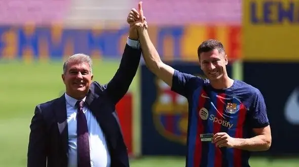 آمار/ رکورد گلزنی لواندوفسکی زیر ذره بین