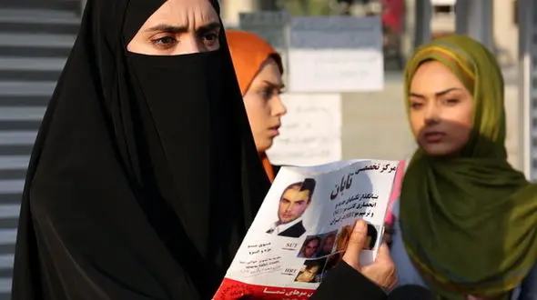 پوشش متفاوت لعیا زنگنه و میترا حجار در «این زن حقش را می خواهد» + تصاویر