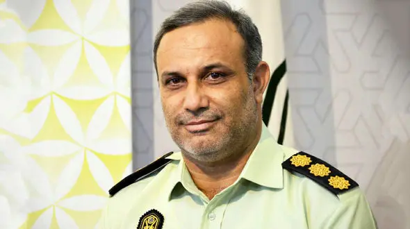 برخورد پلیس با عرضه و تولید کنندگان مانتو‌های جلو باز و شیشه‌ای