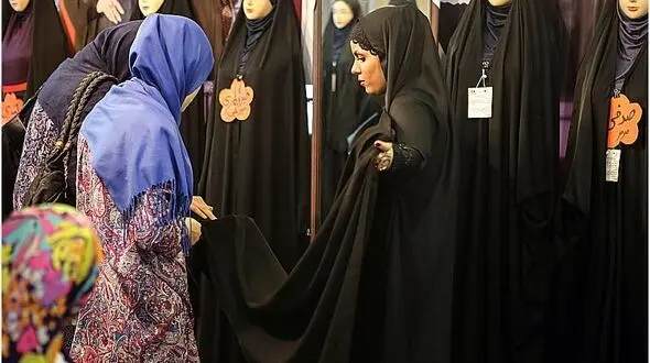  39 ماده از لایحه عفاف و حجاب بررسی و تصویب شد / کاشت مژه و ناخن ممنوع و پوشش چادر اجباری می شود ؟ 