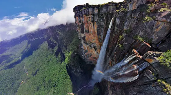 آبشار آنجل، شگفتی طبیعی ونزوئلا + فیلم