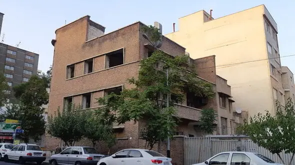 در خانه شاملو چه خبر است؟