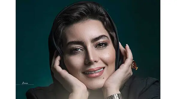 عکس  هدیه بازوند بدون مانتو  در جشن حافظ ! / چهره اش سن و سال تر شده است !