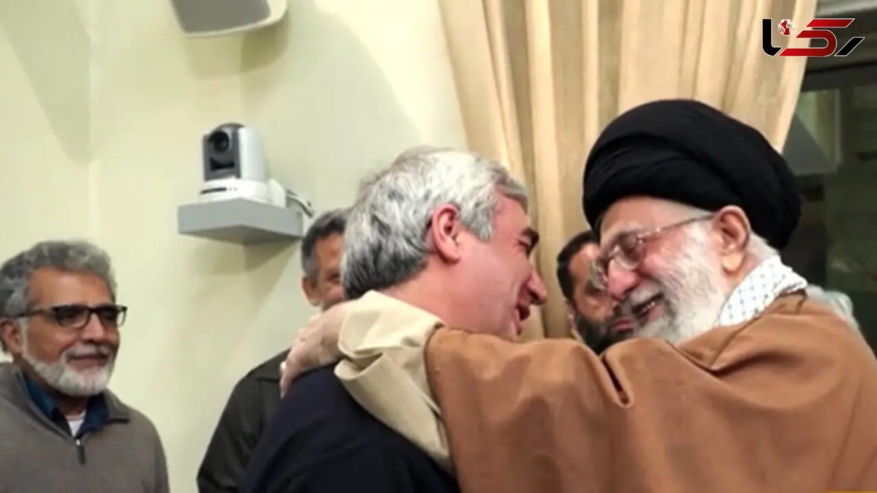 فیلم / یادی کنیم از  شوخی‌های جالب رهبری انقلاب با بازیگران  /  از خوش و بش تُرکی با کارگردان مارمولک تا طاغوتی گفتن به مهدی فخیم‌زاده  !