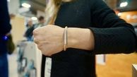 نجات از دست مزاحمان خیابانی با این دستبند هوشمند بدبو