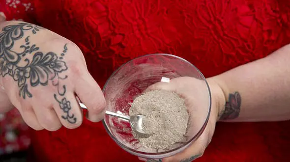 زنی در جشن کریسمس مادرش را خورد + عکس 