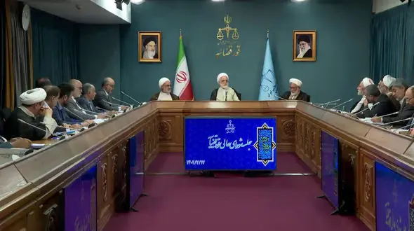 دریک پارکینگ 10 هزار خودروی عرضه نشده مشاهده شده است/ متولیان اشکالات احتمالی درعرضه خودرو را شفاف سازی کنند