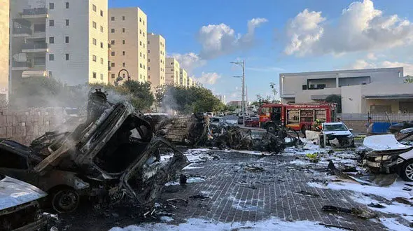 فراخوان آیت الله سیستانی برای حمایت از فلسطین/ هجوم اسرائیلی ها به فروشگاه ها