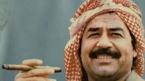عکس سفر در زمان /  «صدام» در حال نماز خواندن در حرم امام هادی؛ سال ۱۳۷۶ 