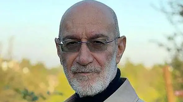 دانلود آواز حسی  سیاوش قمیشی که همه را عاشق کرد / آهنگ  چقدر سادم که به این خوبی به این آدما دل بستم