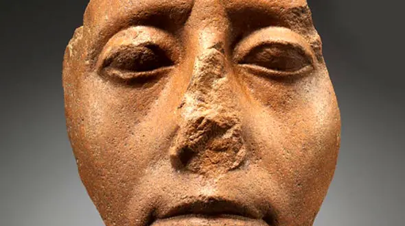 راز مجسمه‌های بینی شکسته مصری فاش شد! + عکس
