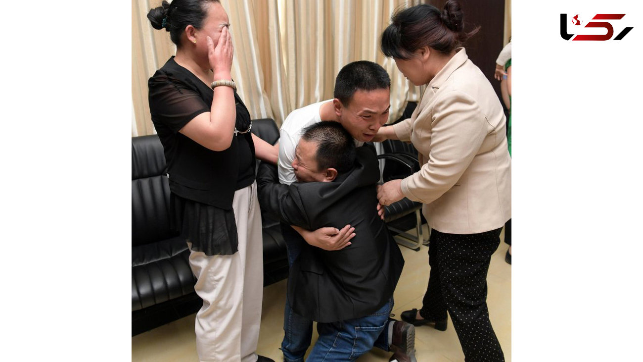 گریه های مادر و پدری که پسرشان را بعد از 24 سال پیدا کردند + تصاویر