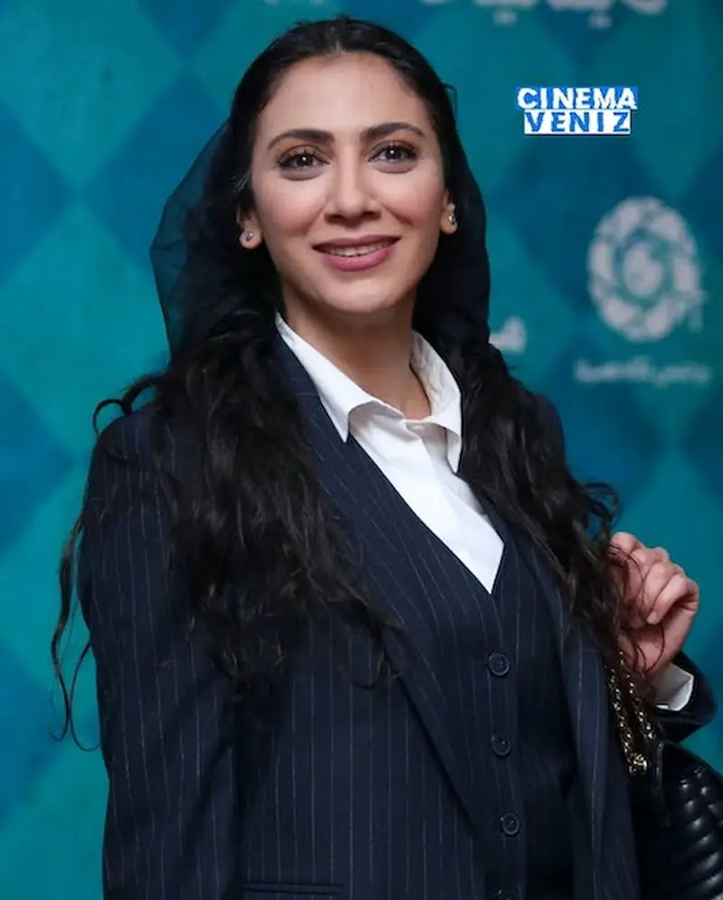 کت و شلوار دیپلمات مونا فرجاد