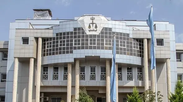 ماجرای حمله با کوکتل مولوتوف به دادگستری گیلان چه بود؟ + جزییات