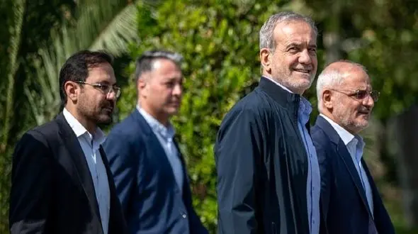 درخواست خبرنگاران از پزشکیان برای نشست خبری