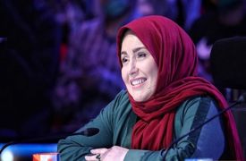 (فیلم) اولین روز مادر شدن ژاله صامتی بازیگر سریال زیرخاکی/ بچه رو با عروسک اشتباه گرفته بود