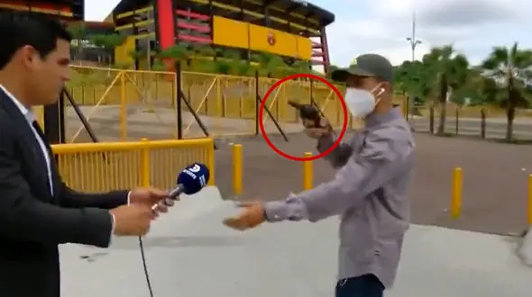 فیلم سرقت وحشیانه از خبرنگاران هنگام ضبط پخش زنده !