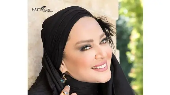 عکس سفره افطار لاکچری و گران قیمت بهاره رهنما /  لباس خاص خانم بازیگر سر سفره توجه ها را جلب کرد !