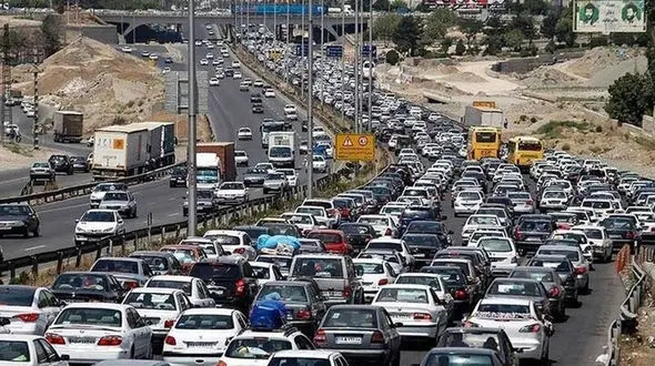 ترافیک در آزادراه کرج _ قزوین سنگین شد