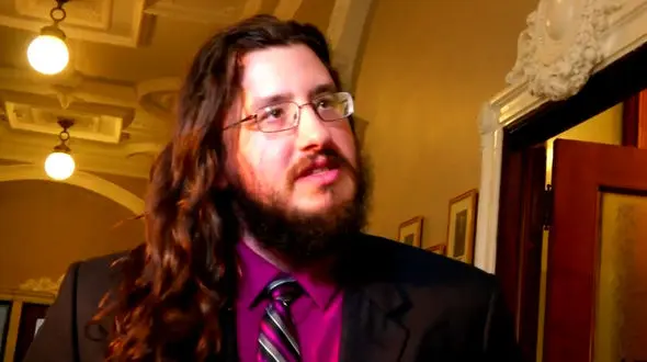 دردسر برای حسن کچل انگلیسی!+ عکس