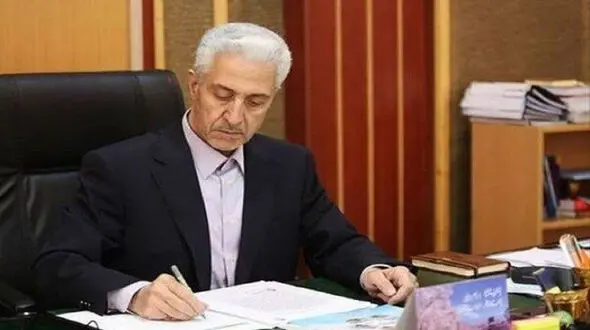 نامه وزیر علوم به سازمان برنامه و بودجه برای همسان سازی حقوق دو وزارت خانه علوم و بهداشت