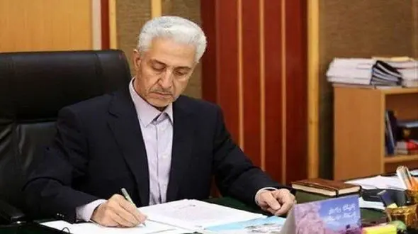 نامه وزیر علوم به سازمان برنامه و بودجه برای همسان سازی حقوق دو وزارت خانه علوم و بهداشت