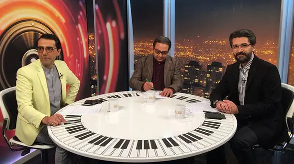 صدای خواننده معروف ترکیه از تلویزیون پخش شد اما صدای شجریان نه!