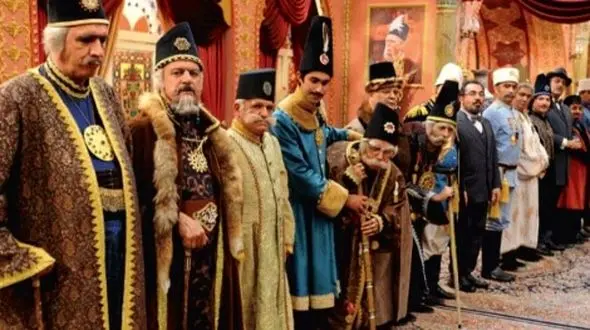 رونمایی از عمارت باشکوه و مجللی که سریال قهوه تلخ در آن فیلمبرداری شد+عکس