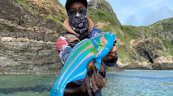 صید ماهی عجیب توسط ماهیگیر ژاپنی + فیلم