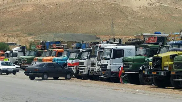 حل مشکل رانندگان ایرانی گرفتار در مرز ایران و افغانستان نیازمند دیپلماسی فعال است