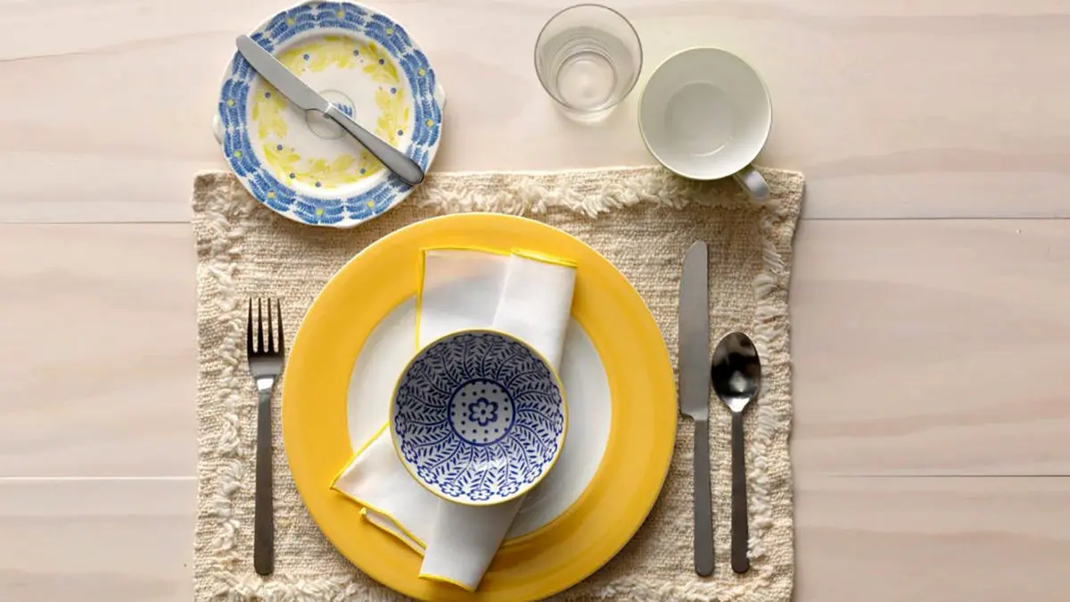 چیدمان بشقاب مثل ساعت؛ زیبایی که دیده نمی‌ شود اما حس می‌ شود