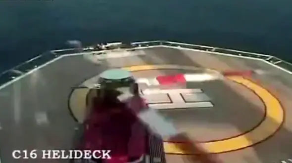 مهارت خلبان هلی کوپتر در فرود با بال شکسته /ببینید چند نفر نجات یافتند+فیلم