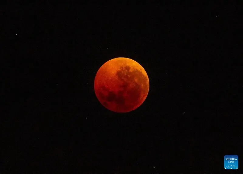 Lunar eclipse7
