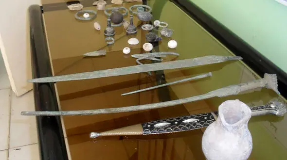 بازداشت فروشنده عتیقه های هخامنشی در اردبیل