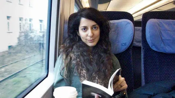 نویسنده "مریض" ایرانی الاصل است