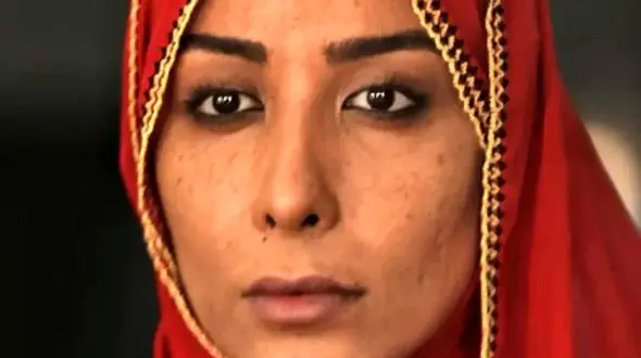 بیوگرافی و زندگی خصوصی دنیا جهان‌منش،مهناز سریال نون خ و همسرش+ تصاویر جذاب و دیدنی