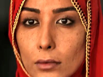 بیوگرافی و زندگی خصوصی دنیا جهان‌منش،مهناز سریال نون خ و همسرش+ تصاویر جذاب و دیدنی