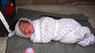 این نوزاد دختر در جاده آمل رها شده بود+عکس