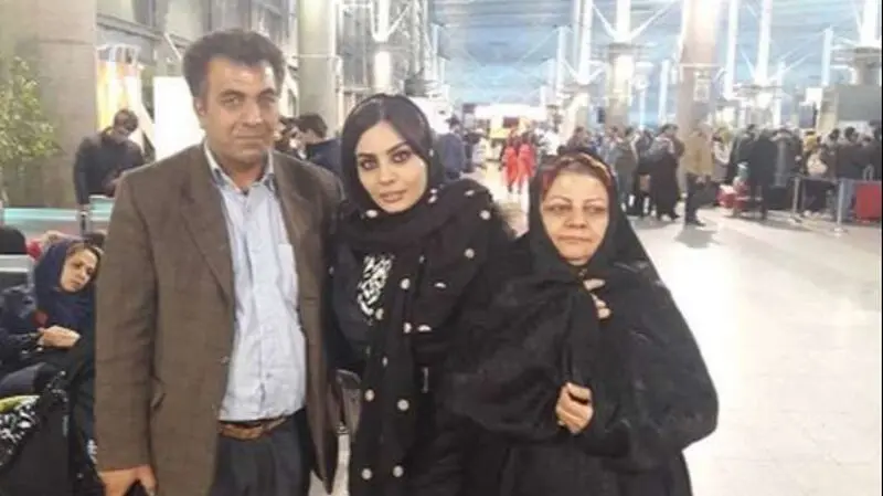 صحرا اسداللهی