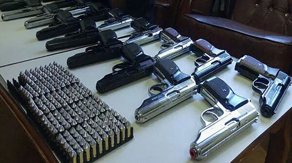 کشف 15 قبضه کلت کمری در ثلاث باباجانی