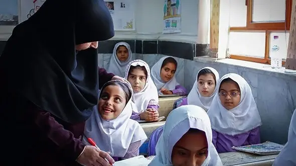 بیمه کامل معلمان مدارس غیردولتی اجباری شد