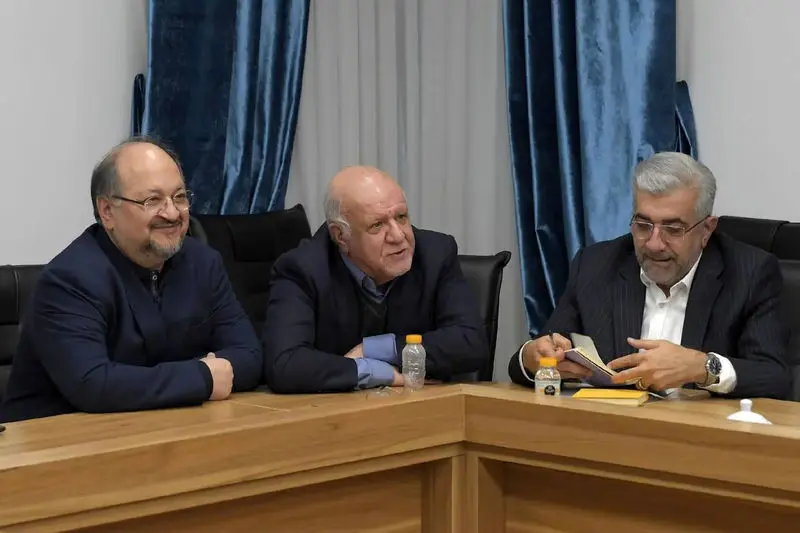 دیدار صمیمانه حسن روحانی با وزرا و معاونان پیشین دولت‌های یازدهم و دوازدهم