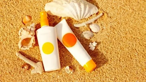 کرم‌های ضد آفتاب مناسب چه ویژگی هایی باید داشته باشد