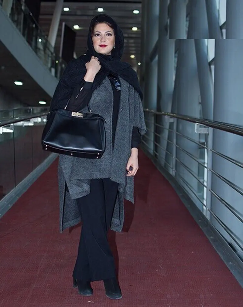 طناز طباطبایی