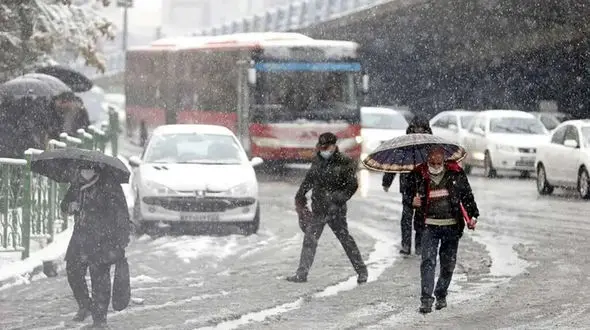 آغاز هفته یخی برای تهرانی ها / چترهای خود را آماده کنید!