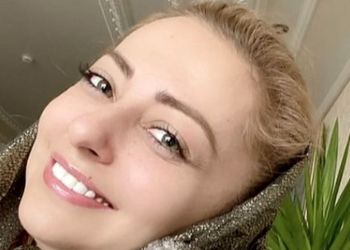 فیلم/ درد و دل نفیسه روشن با جغد خانگی‌اش: دور سرت بگردم من، تو میفهمی اما آدمها نمیفهمن! 