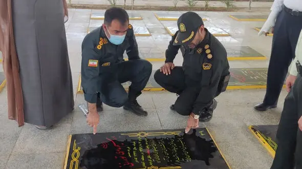 تجلیل پلیس آبادان از مقام والای شهدا در دومین روز هفته فراجا + فیلم